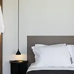Cubic Mykonos Seafront Design * Ornos (Mykonos)