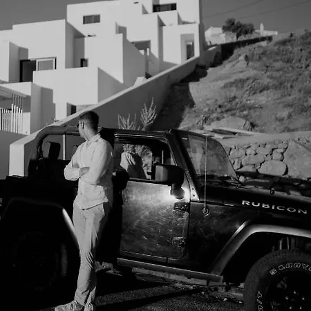 Cubic Mykonos Seafront Design オルノス