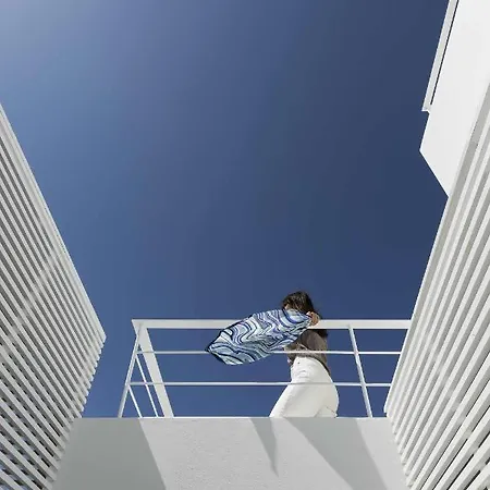 Cubic Mykonos Seafront Design ホテル