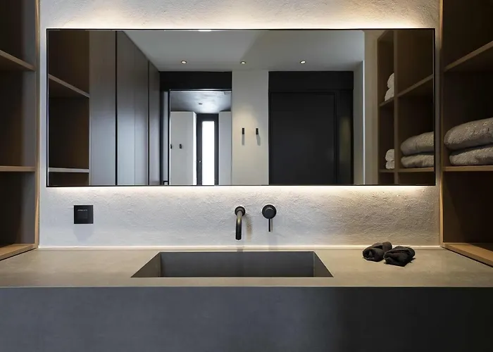 Cubic Mykonos Seafront Design فندق