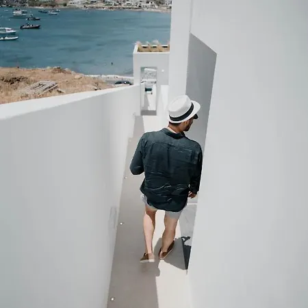 Cubic Mykonos Seafront Design 4* 奥诺斯