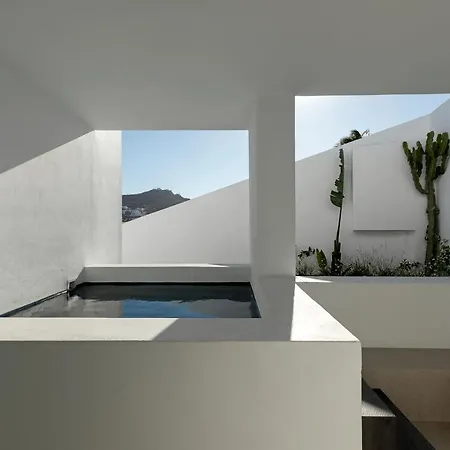 Szálloda Cubic Mykonos Seafront Design Ornósz