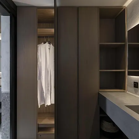 Cubic Mykonos Seafront Design Hotel *