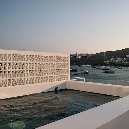 Cubic Mykonos Seafront Design 4*