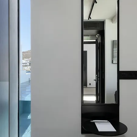 Cubic Mykonos Seafront Design 4* 奥诺斯