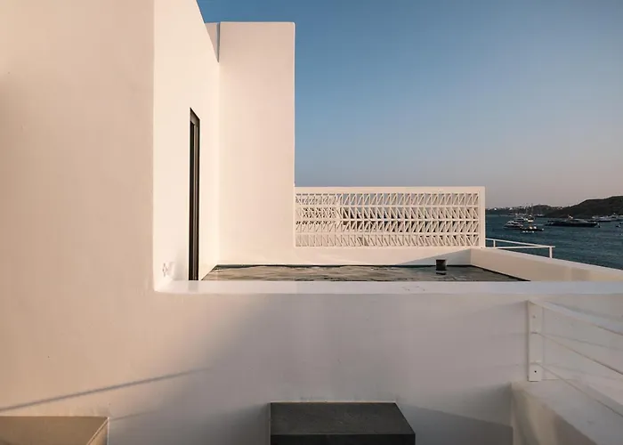 Cubic Mykonos Seafront Design Hotel Ornos (Mykonos)