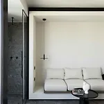 酒店 Cubic Mykonos Seafront Design 奥诺斯